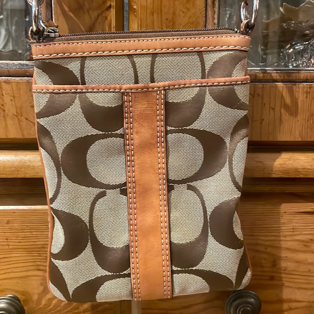 small vintage coach shoulder purse